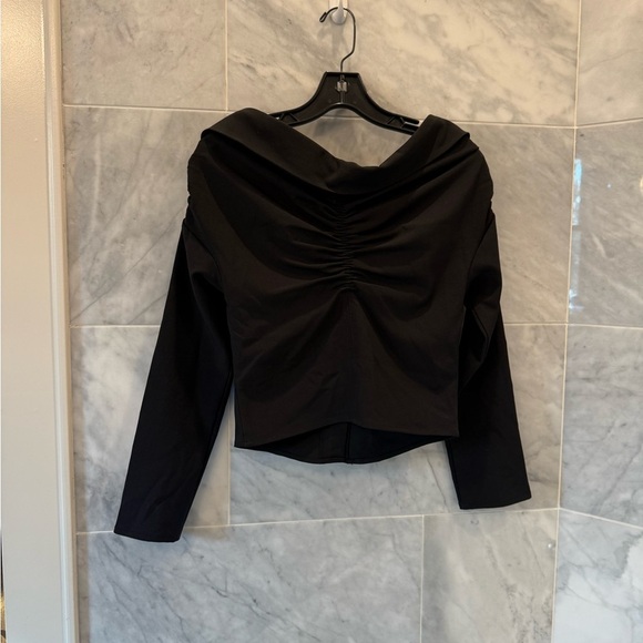 NA-KD off the shoulder draped top in black size US2 (34) - Picture 5 of 7